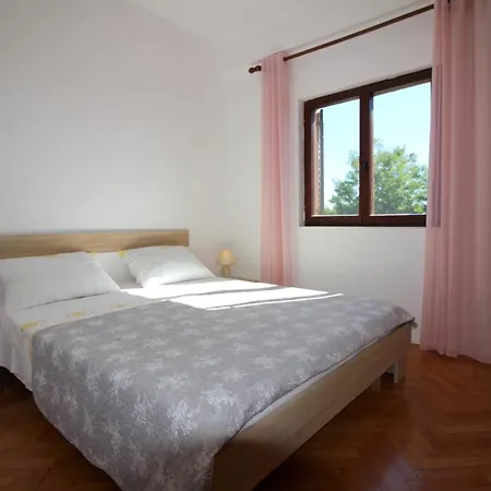 Liliana Near Apartman